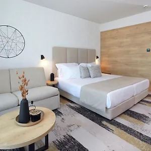 Marvel - Fully Renovated Free Access מלון